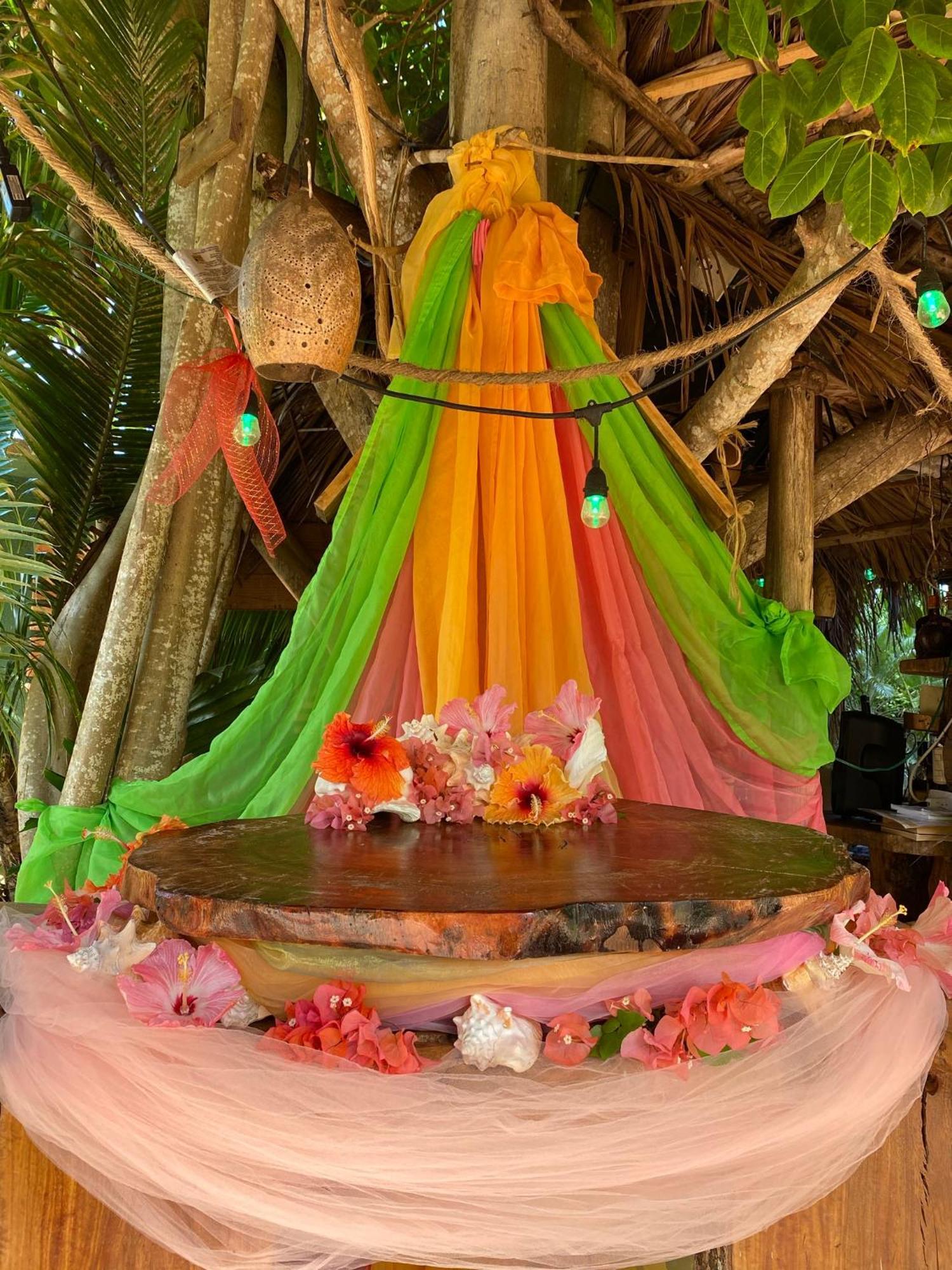 Chalet Tropical Hotel & Restaurant-Pizzeria Las Galeras Kültér fotó
