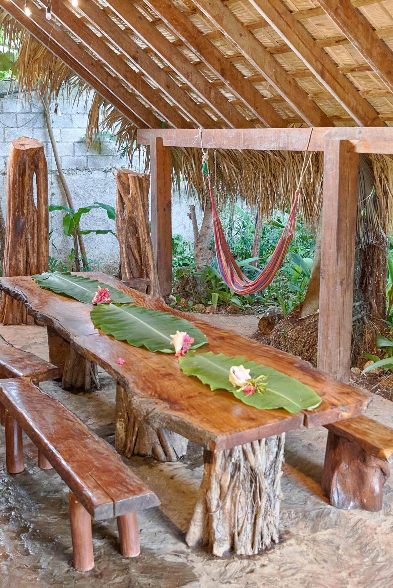 Chalet Tropical Hotel & Restaurant-Pizzeria Las Galeras Kültér fotó